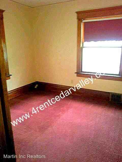 915 W. 5th St - Photo 2 of 10