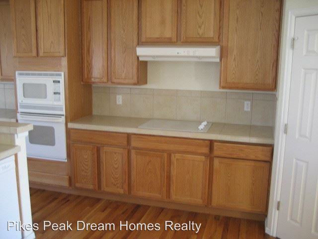 13952 Voyager Pkwy - Photo 2 of 17