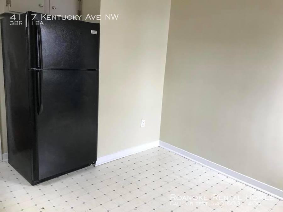 4117 Kentucky Ave NW - Photo 2 of 11