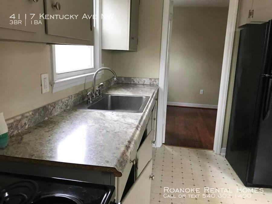 4117 Kentucky Ave NW - Photo 3 of 11