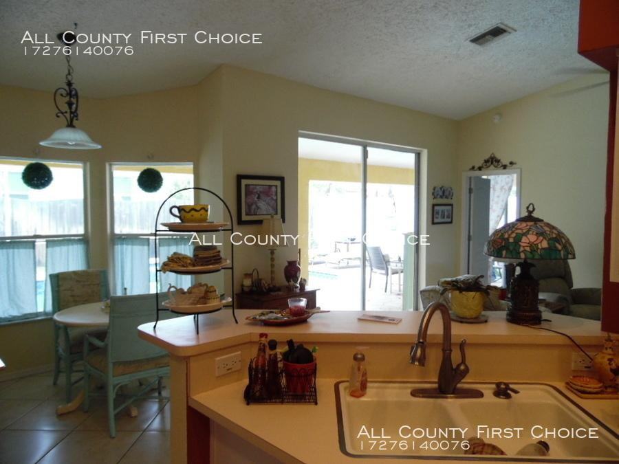 721 Brittany Park Blvd - Photo 3 of 18