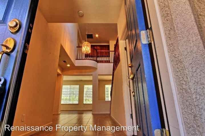 492 Quail Run Cir - Photo 2 of 34