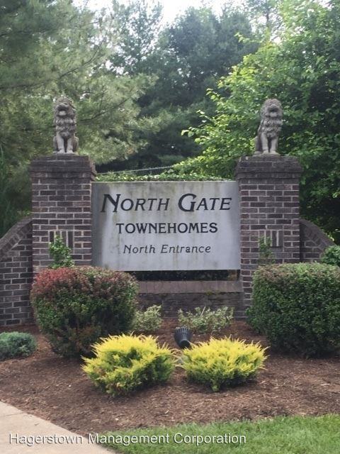 1265 Lindsay Ln - Photo 2 of 11