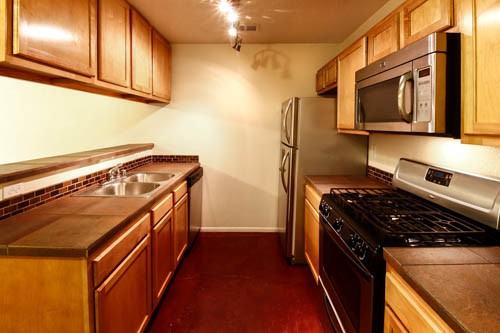 501 Madison Pl Se - Photo 7 of 26