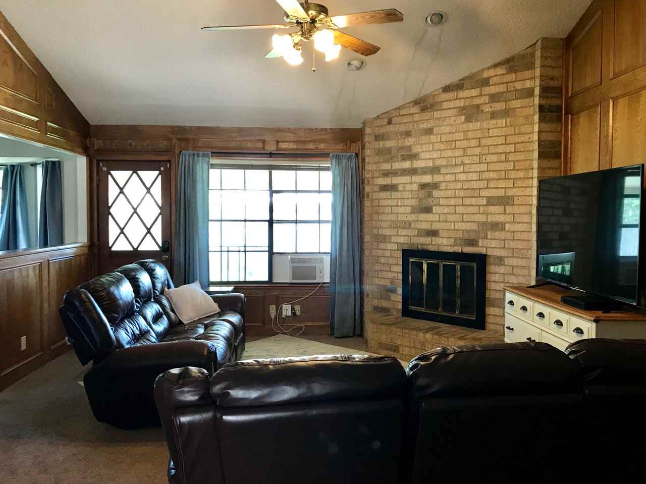 3906 Placid Ct - Photo 2 of 16