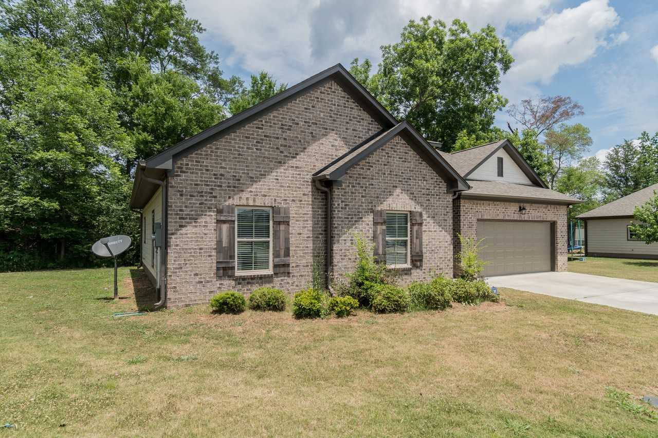 114 Falling Waters Ln - Photo 3 of 35