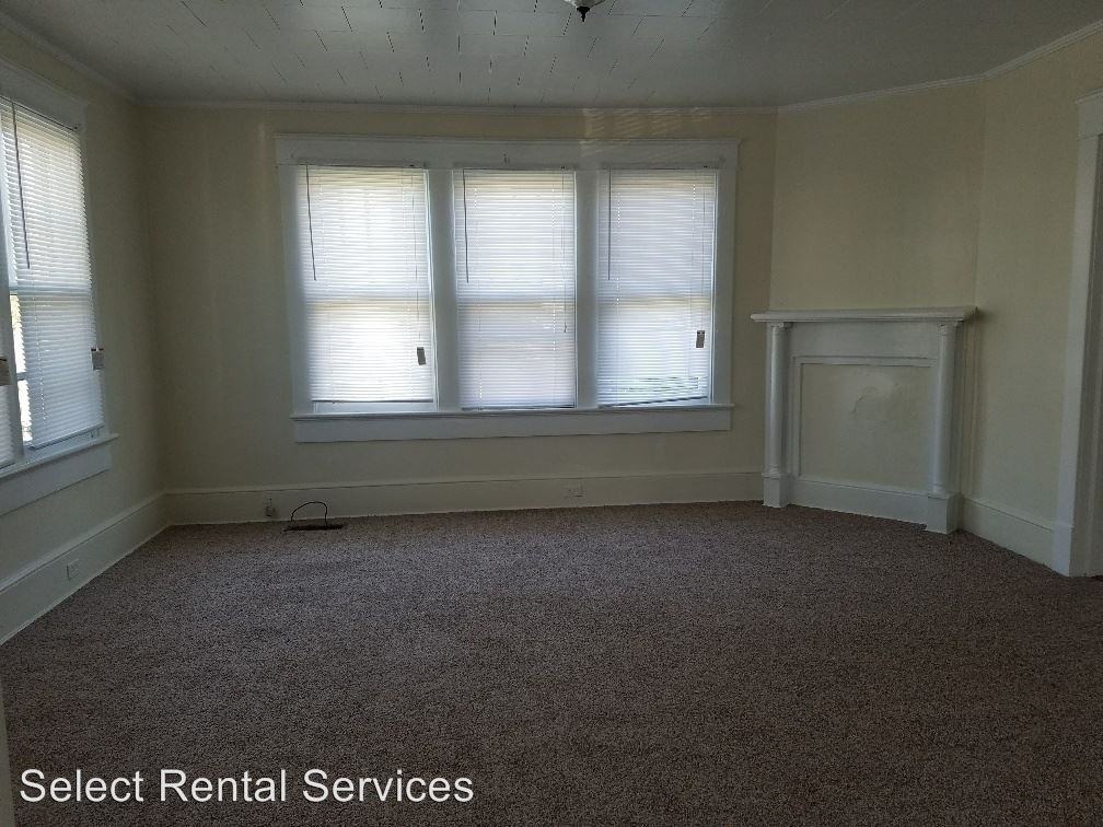 1122 Herrington Rd - Photo 3 of 11