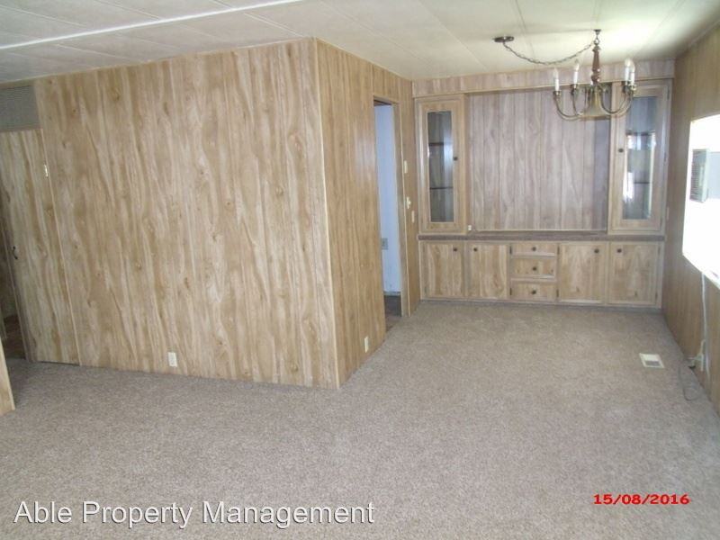 10925 Powers Ave - Photo 3 of 8