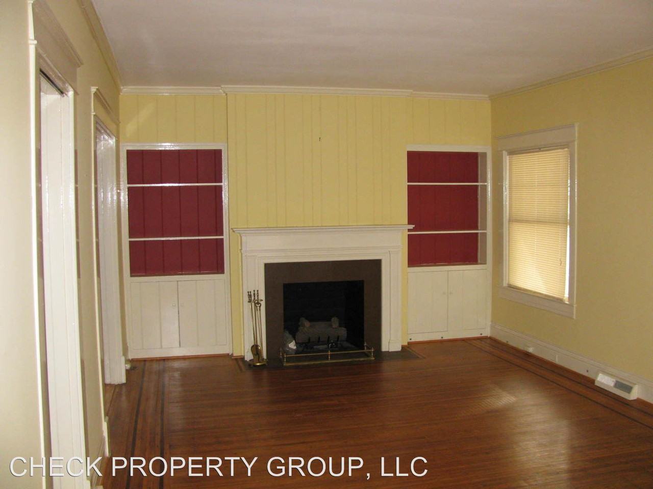 111 Adair Ave - Photo 3 of 24