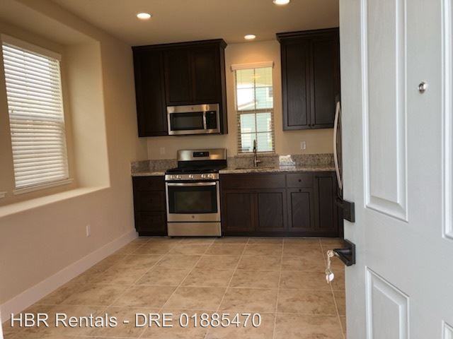 680 West Waterman Drive - Photo 3 of 11