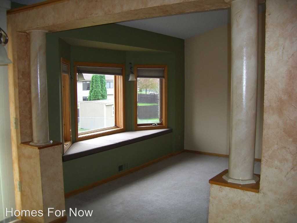 15852 Garrett Path - Photo 3 of 14