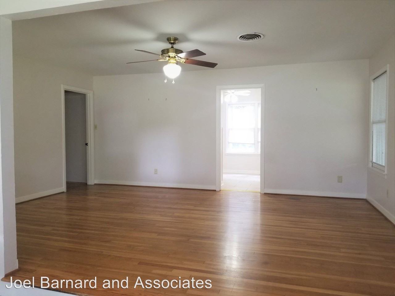 1429 Highland Dr - Photo 3 of 14