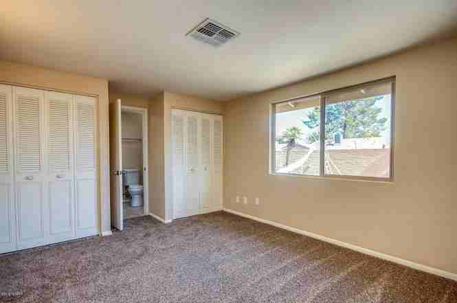 2581 W Vereda Verde - Photo 2 of 13