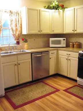 113 Weatherburn Dr - Photo 3 of 10