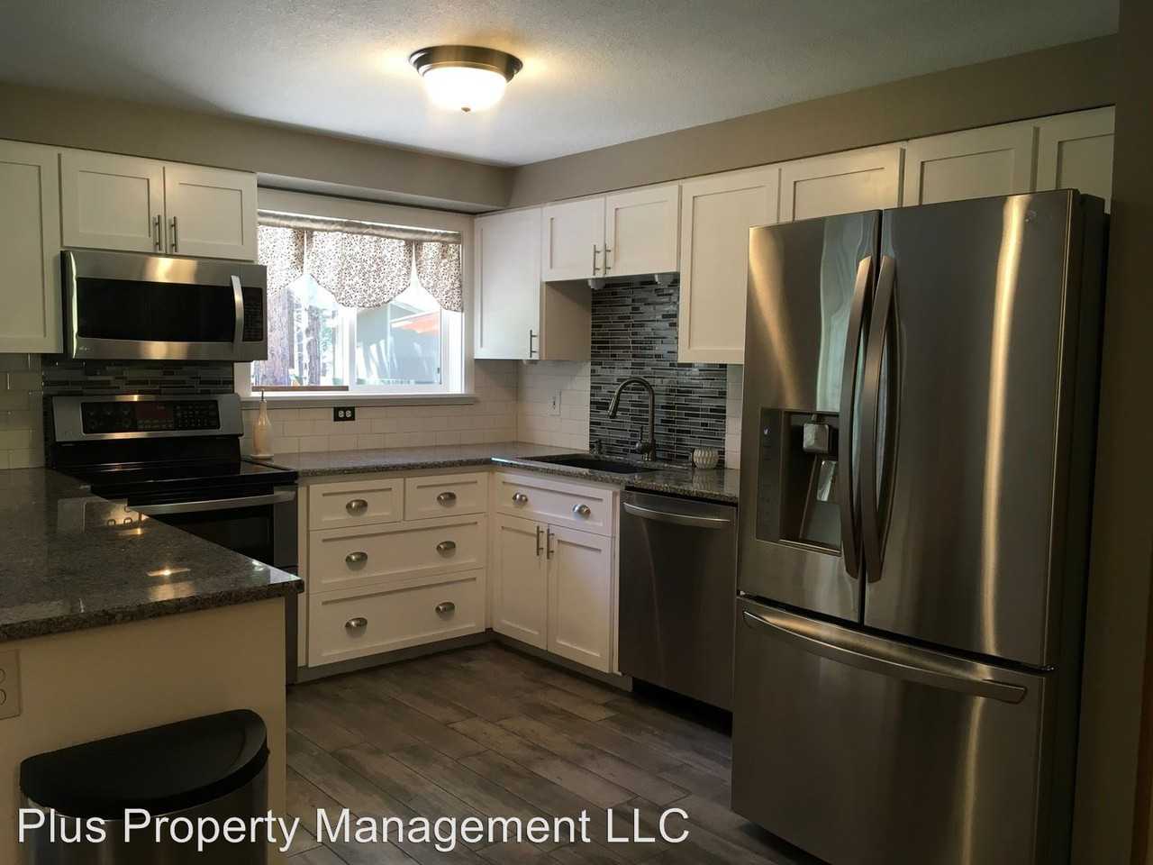 60085 Crater Rd - Photo 2 of 15