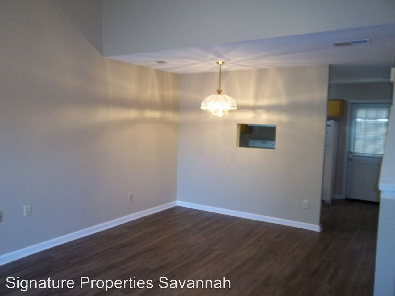 141 Hunt Club Ct - Photo 3 of 13
