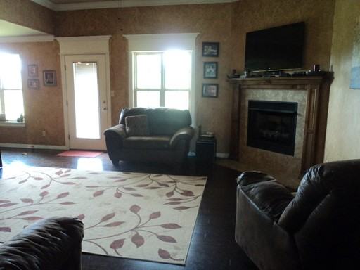 804 Black Creek Ln - Photo 3 of 13