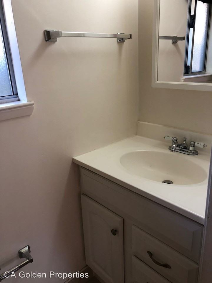 5610 Chestnut Common - Photo 2 of 20