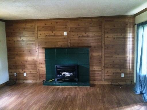 2880 W 32nd St - Photo 2 of 6