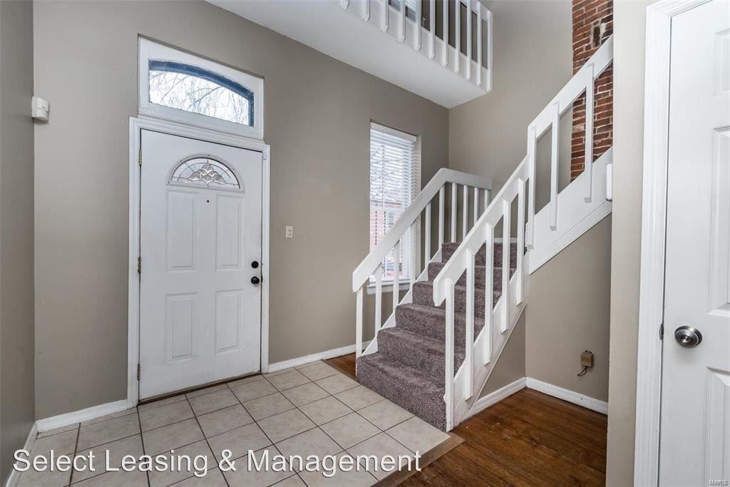 2350 S 10th St - Photo 2 of 18