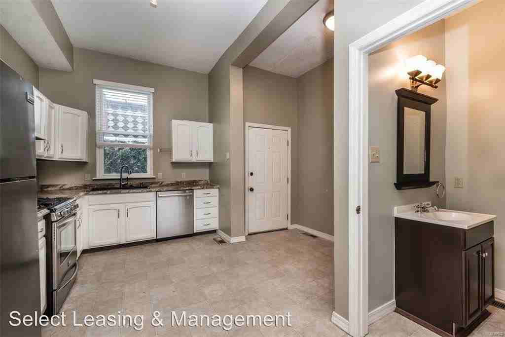 2350 S 10th St - Photo 3 of 18