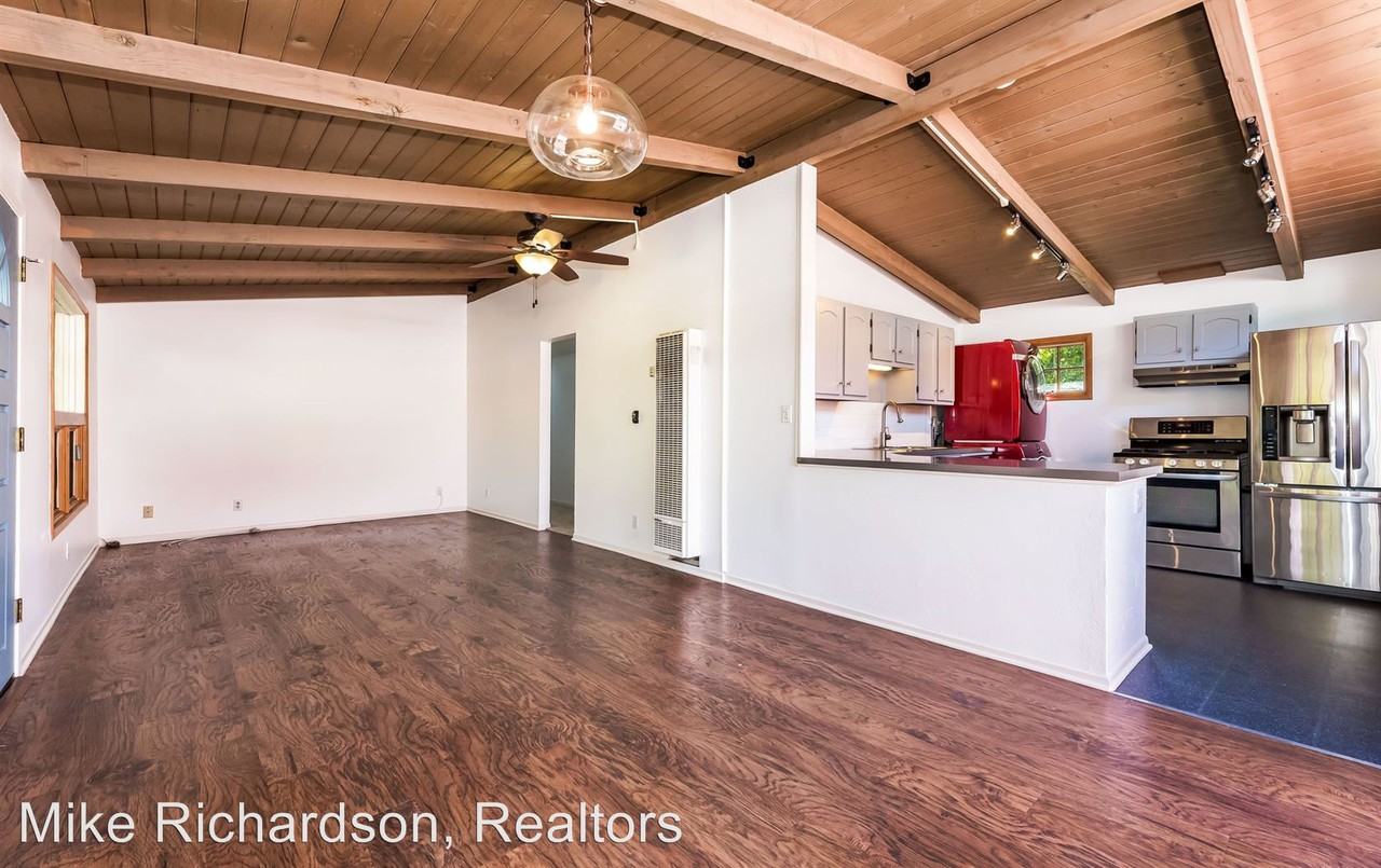 941 Fellowship Rd - Photo 3 of 15