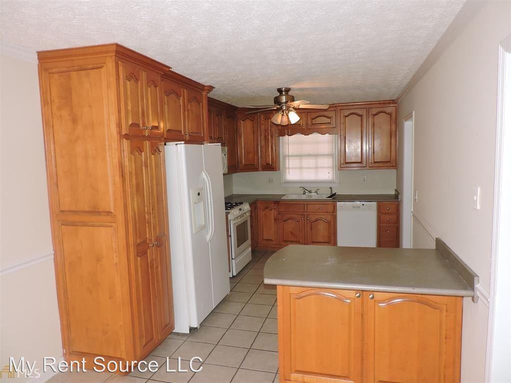 415 Kelly Rd - Photo 2 of 16