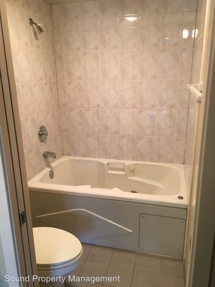 619 5th Ave W 301 - Photo 2 of 21