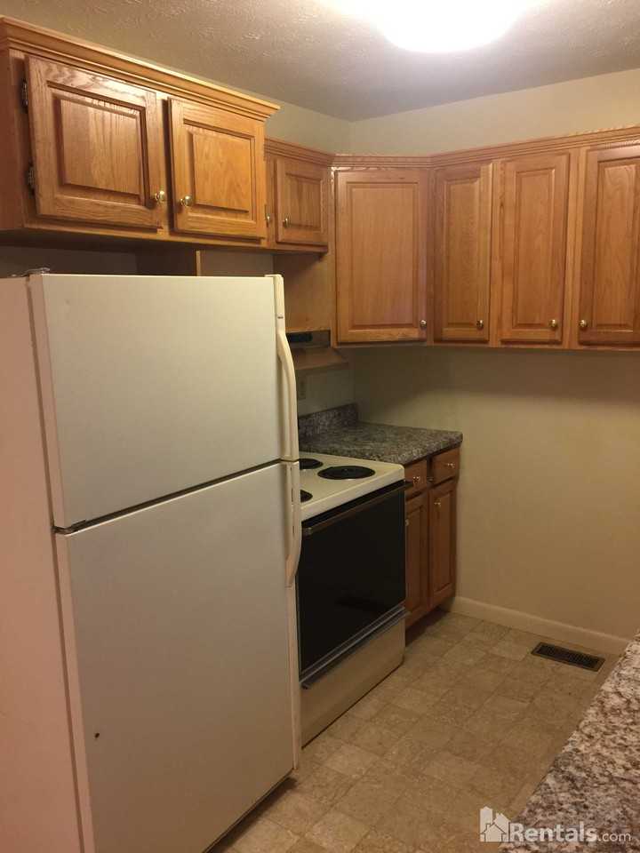 35 Loeb Dr - Photo 3 of 9