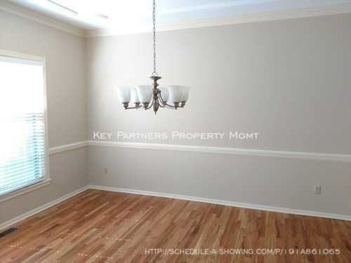 12904 Sherwood Dr - Photo 3 of 10