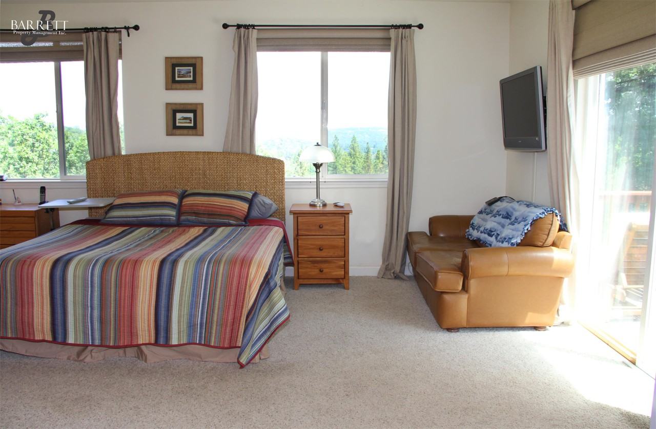 19311 W Ridge Dr - Photo 3 of 27