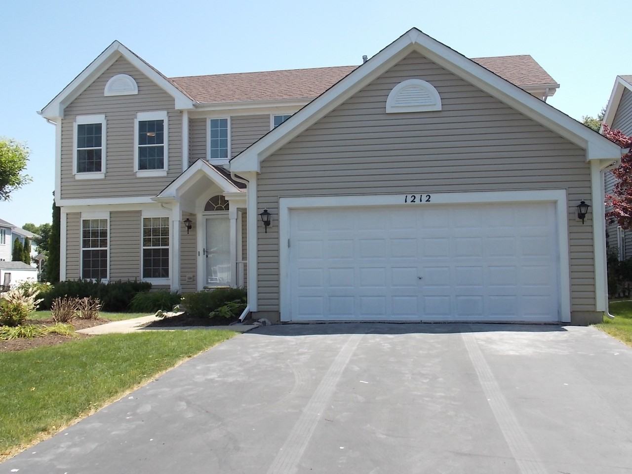 1212 Andria Ct - Photo 3 of 34