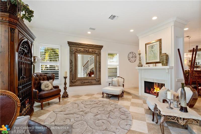 508 Coconut Isle Dr - Photo 3 of 25