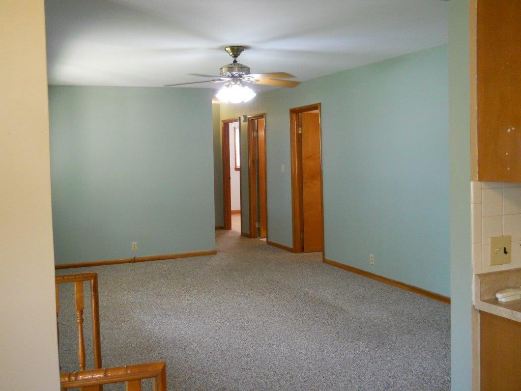 128 East Monroe Street - Photo 3 of 21