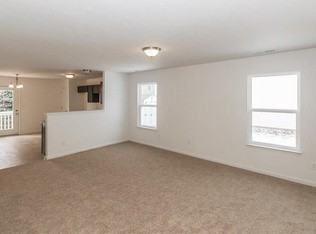 2431 Pinebark Dr - Photo 3 of 4
