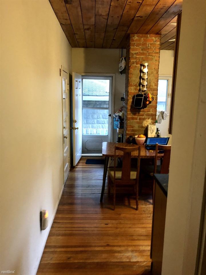 215 Boston Ave - Photo 2 of 10