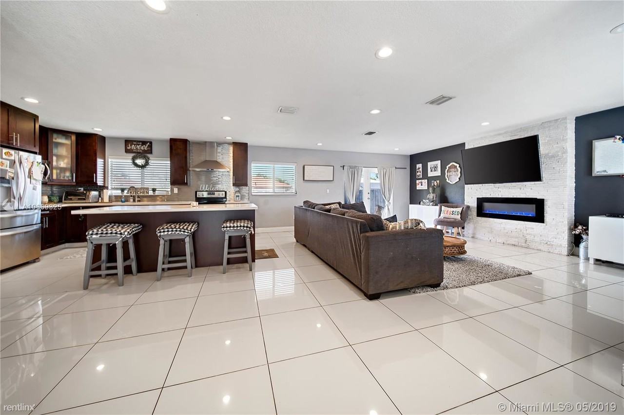 sw 113th ave - Photo 2 of 8