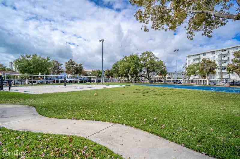 400 81st St - Photo 2 of 14