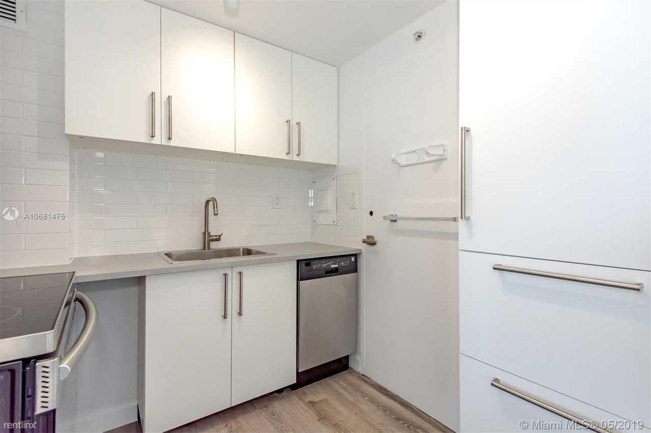 3301 NE 5th Ave - Photo 3 of 26