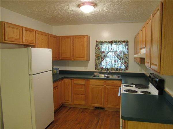 1101 S Grand Ave - Photo 3 of 13