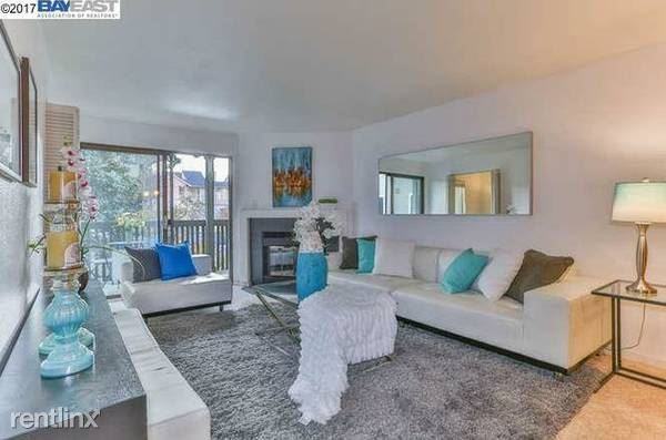 1318 B St - Photo 3 of 22