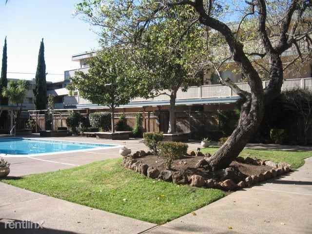 125 Nova Albion Way - Photo 2 of 6