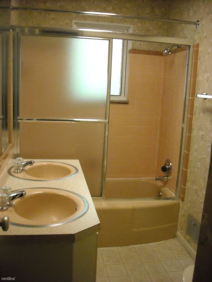 2867 Charing Rd - Photo 2 of 12