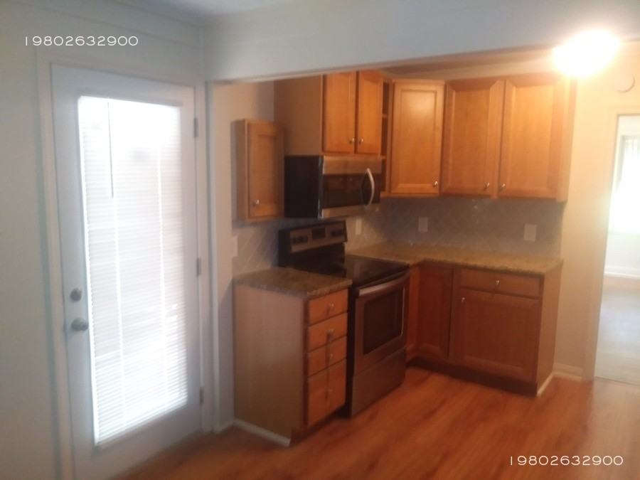2609 Montreat St - Photo 3 of 6
