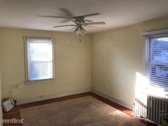 564 South Main Street 2 - Photo 3 of 9