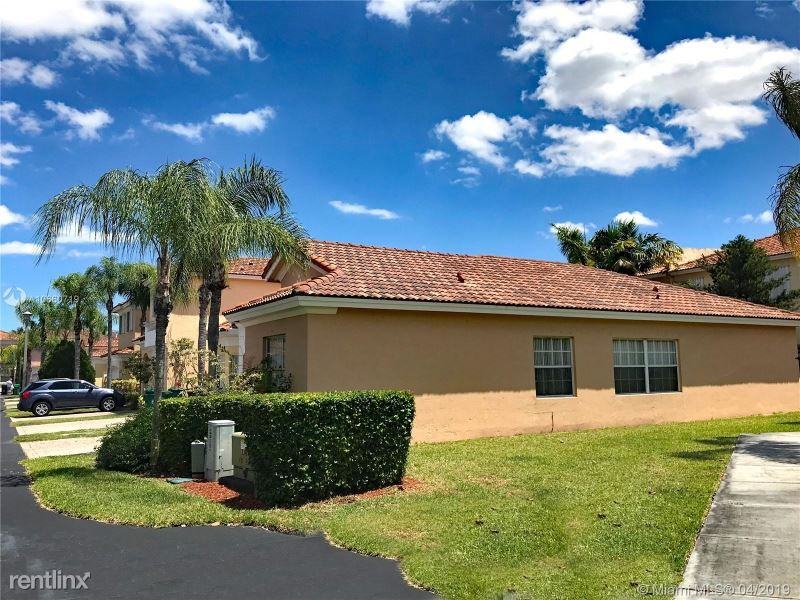 16274 SW 103rd St Fl 33196 - Photo 2 of 8