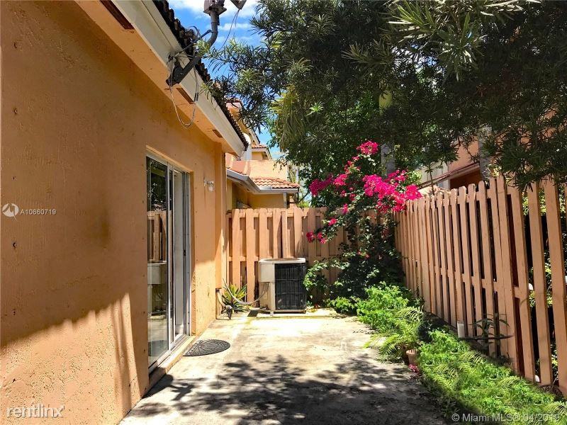 16274 SW 103rd St Fl 33196 - Photo 3 of 8