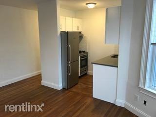 107 Summer St - Photo 3 of 16