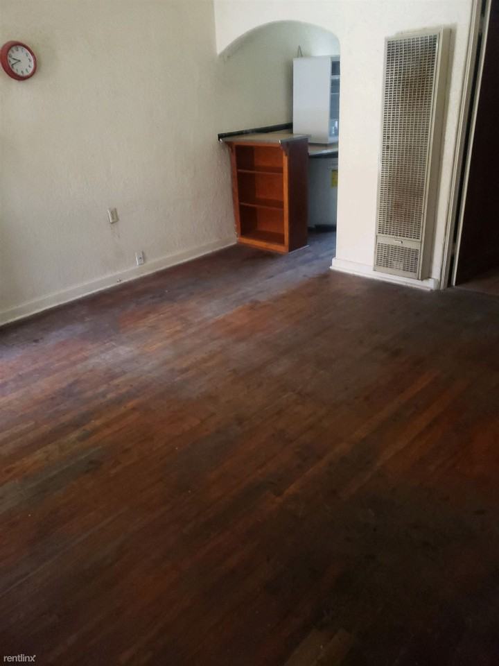 3417 S. Main St. - Photo 2 of 7