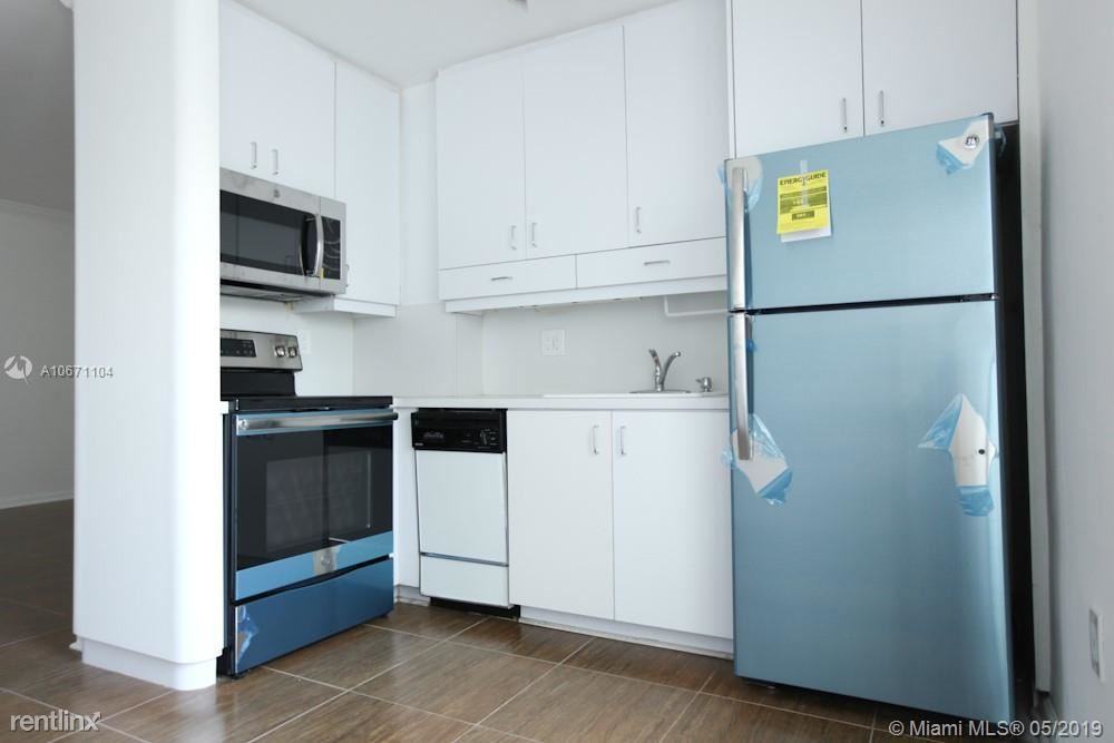 820 Salzedo St - Photo 2 of 9